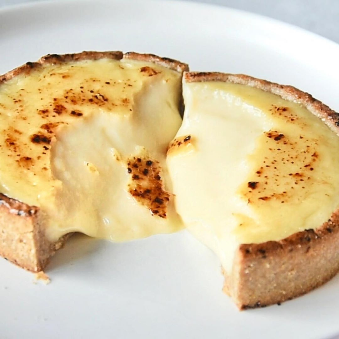Baked Lava Cheese Tart